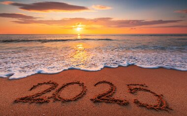 Réveillon 2025 no Litoral Paulista: confira 10 festas perfeitas para todos os estilos