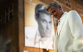 Imagem de destaque para Comédia estrelada por George Clooney e Adam Sandler na Netflix ganha data de estreia; descubra!