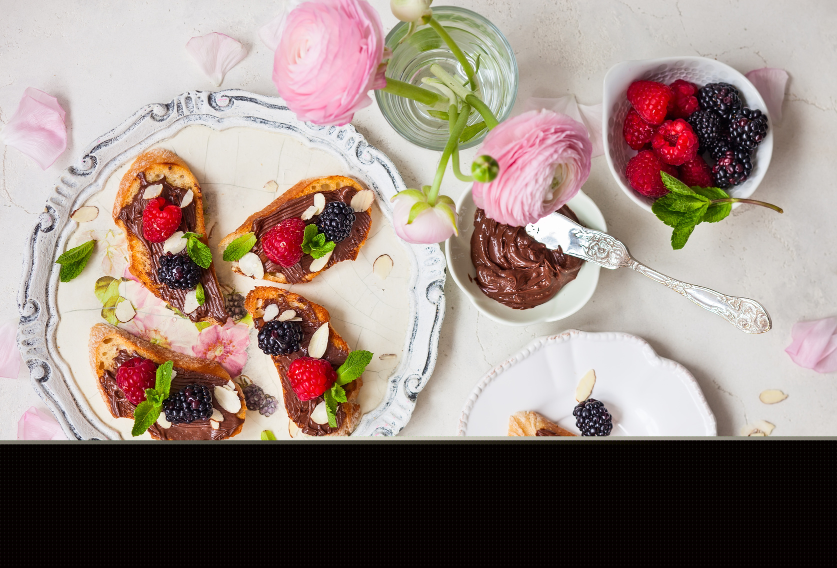 Bruschetta de morango com Nutella
